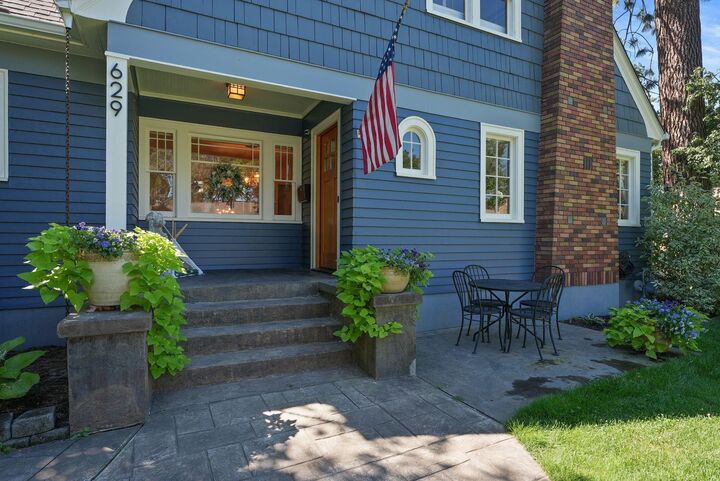 Property Photo: 629 W 17th Ave WA 99203