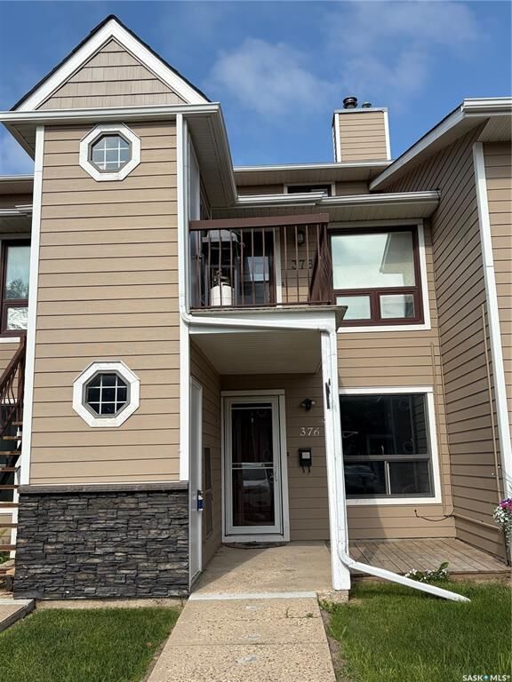 376 Cedar Meadow Drive — photo 1