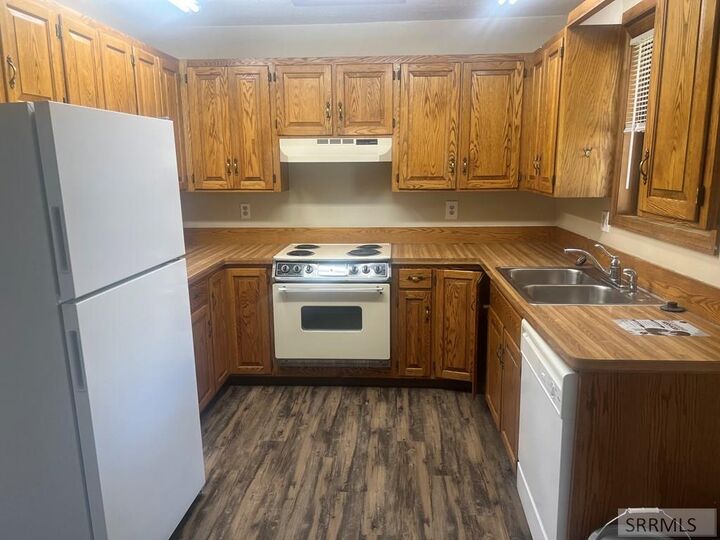 Property Photo: 601 John Adams Court ID 83401