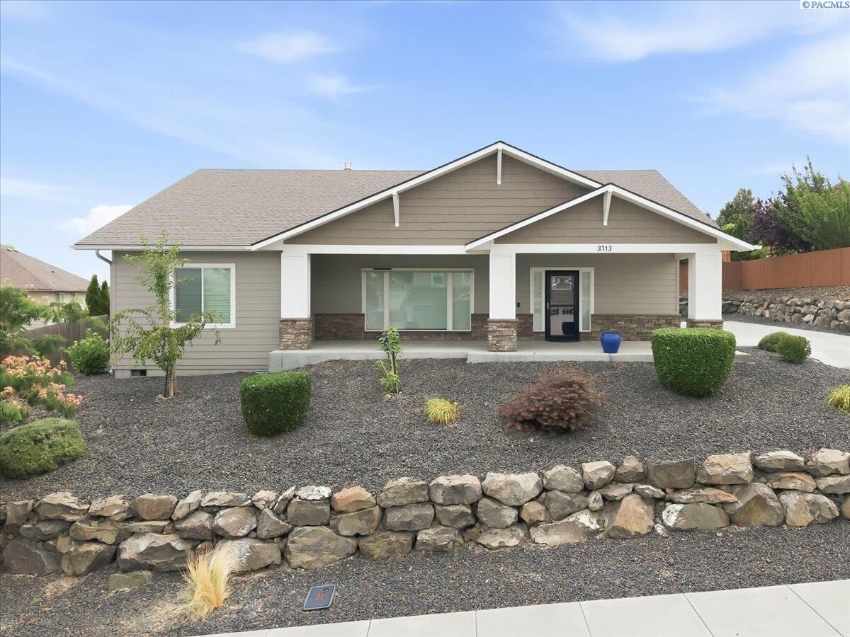 Property Photo: 3713 S Lincoln WA 99337