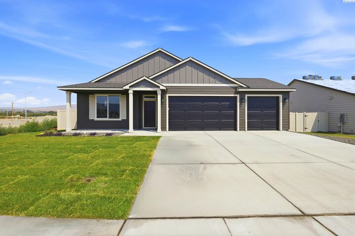 Property Photo:  1504 W Williams Rd  WA 99320 