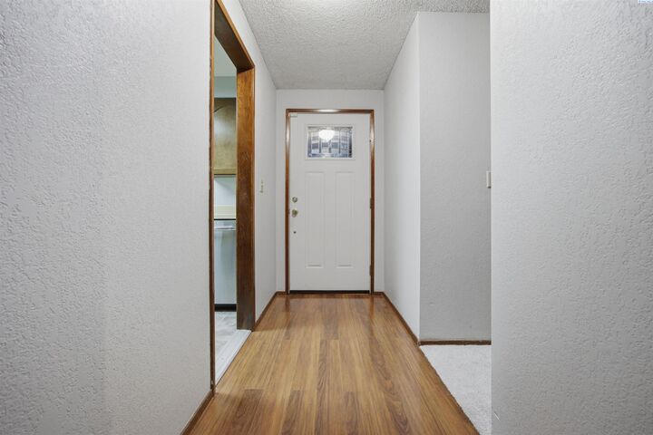 Property Photo:  8530 W Deschutes Ave  WA 99336 