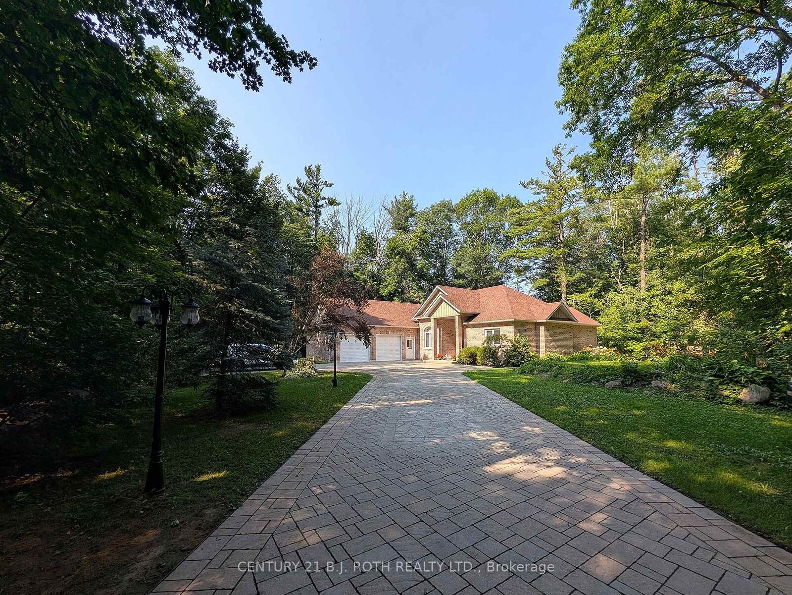 Property Photo:  3925 Algoma Avenue  ON L9S 2M4 