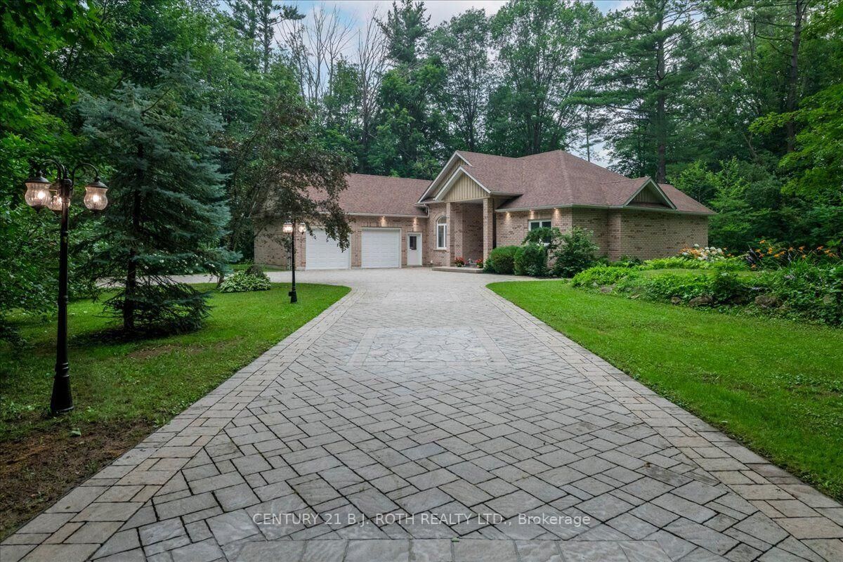Property Photo: 3925 Algoma Avenue ON L9S 2M4