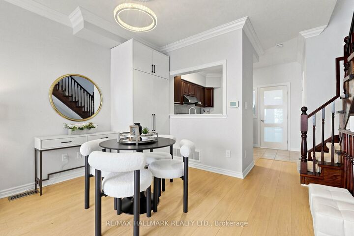 Property Photo: 23 Observatory Lane 222 ON L4C 0M7