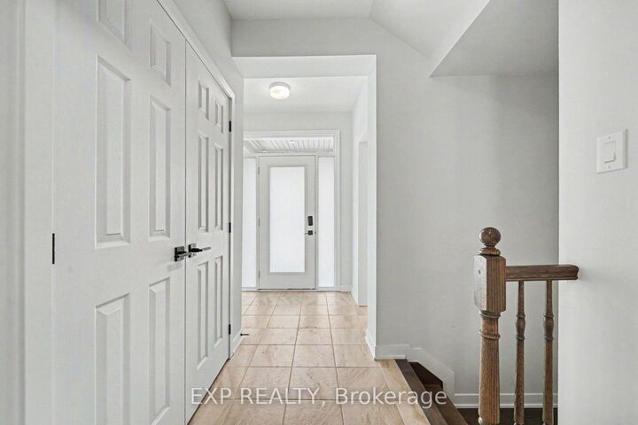 Property Photo: 818 Crossgate Street ON K2J 7E3