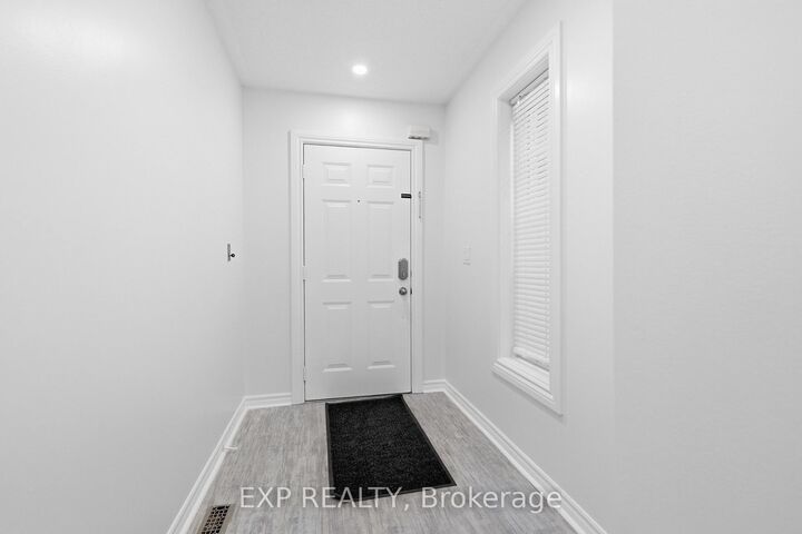 Photo de la propriété: 1015 Borden Lane ON L9T 5N9