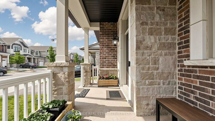 Property Photo: 1527 Varelas Passage ON L6H 3S2