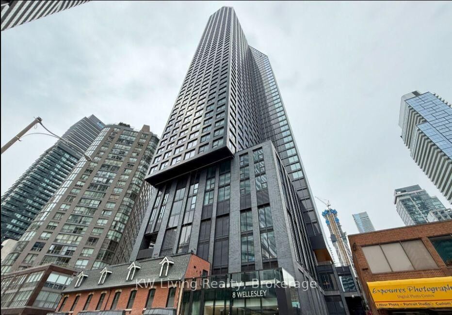 Property Photo: 8 Wellesley Street W 5710 ON M4Y 0J5