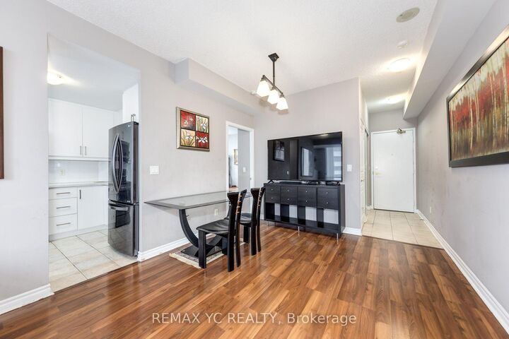 Property Photo:  28 Byng Avenue 802  ON M2N 7H4 