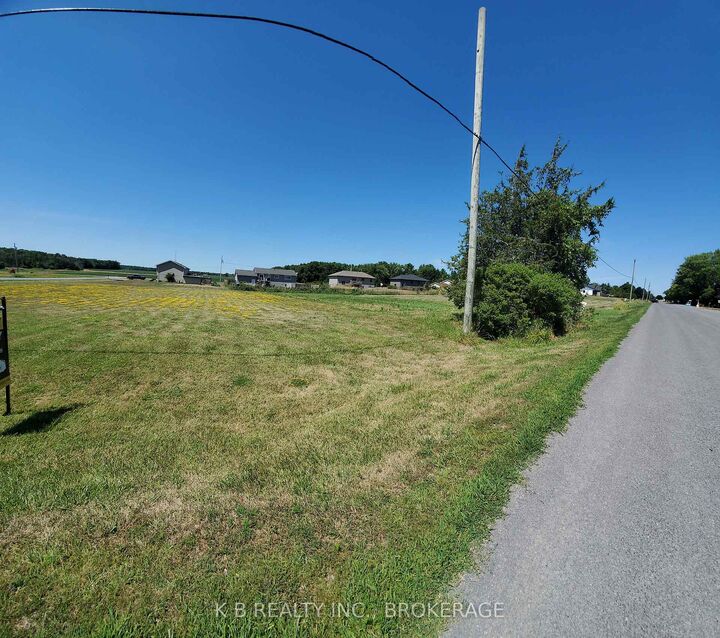 Property Photo:  129 Bayview Drive  ON K7R 3K8 
