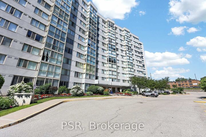 Property Photo: 270 Davis Drive 806 ON L3Y 8K2