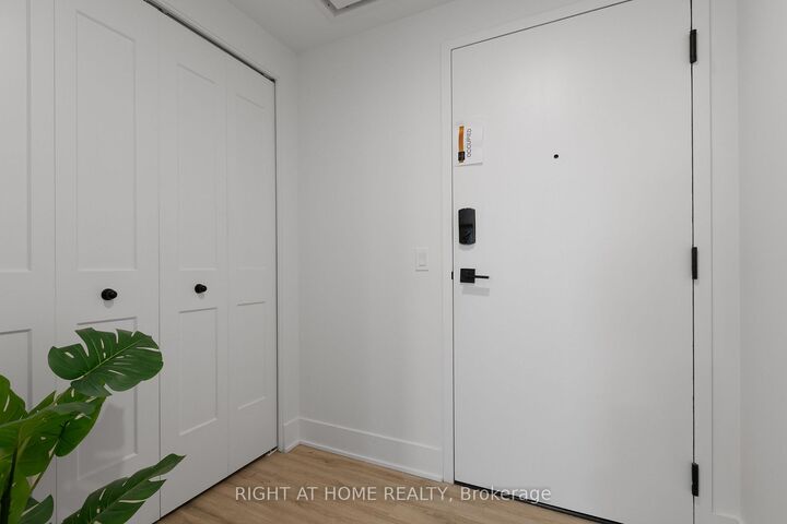 Property Photo: 377 Winona Avenue 301 ON K1Z 5H8