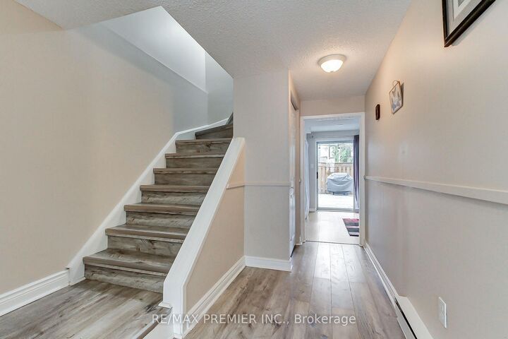 Property Photo:  2651 Aquitaine Avenue 56  ON L5N 1V5 