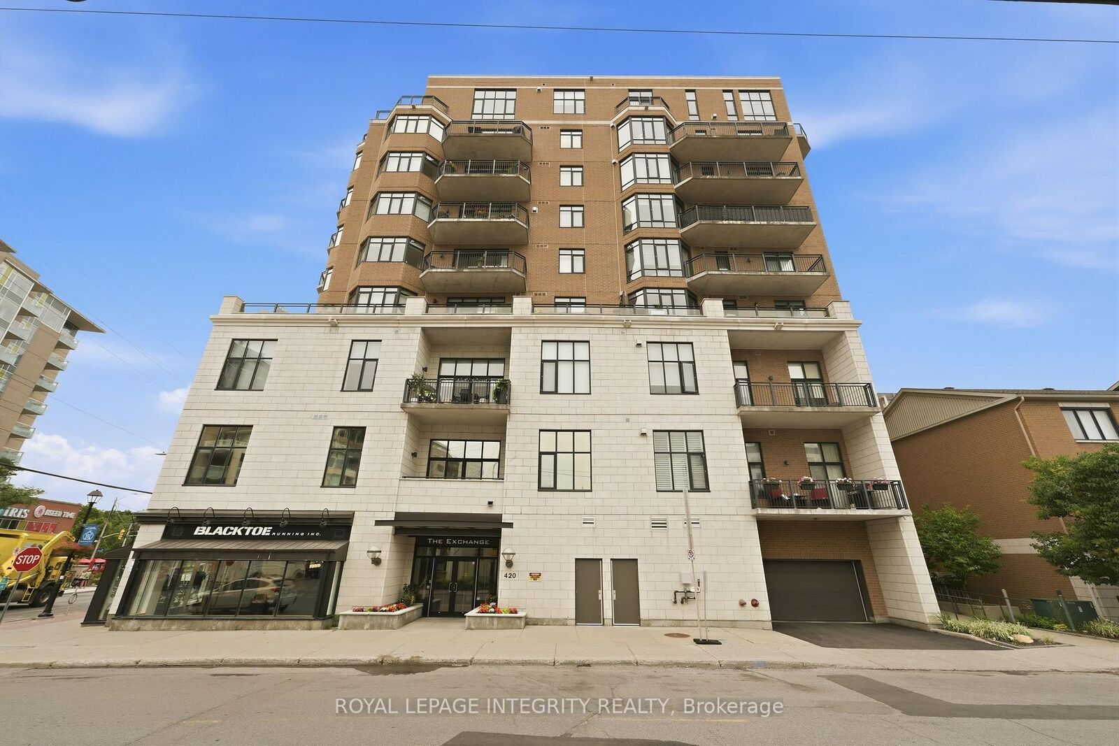 Property Photo:  420 Berkley Avenue 802  ON K2A 4H5 