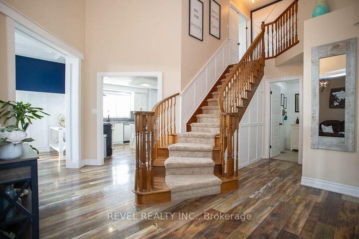 Property Photo:  7 Cooper Court  ON N3T 6G7 