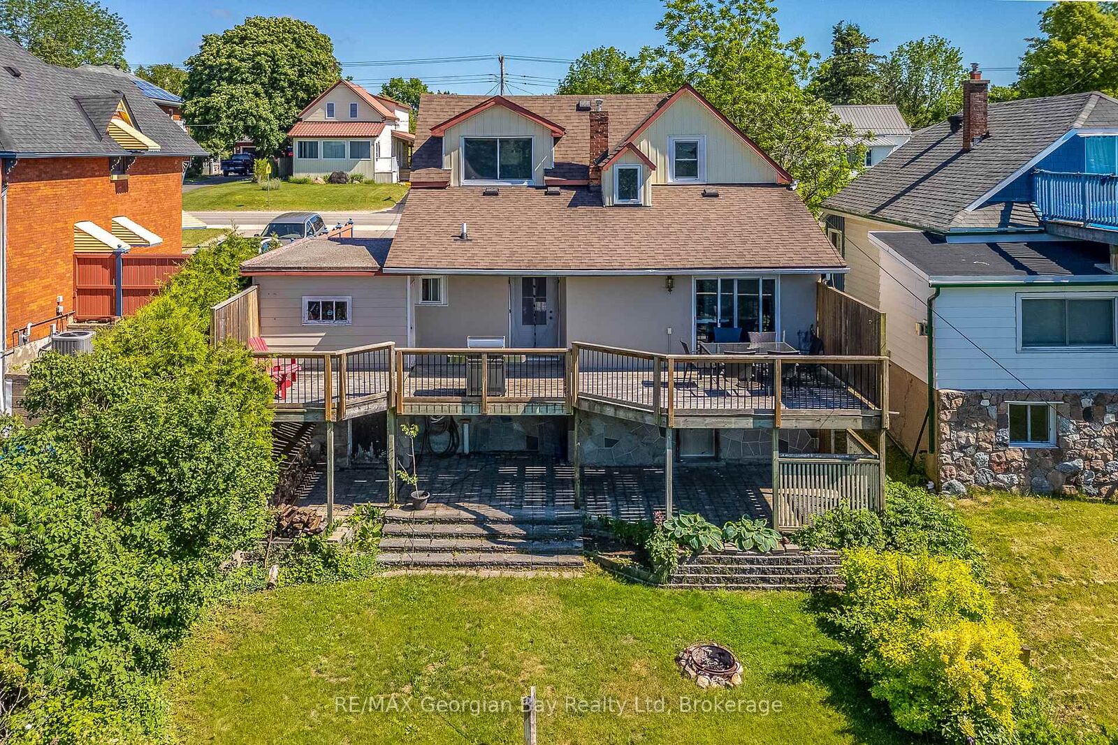 Property Photo: 71 Poyntz Street ON L9M 1N6
