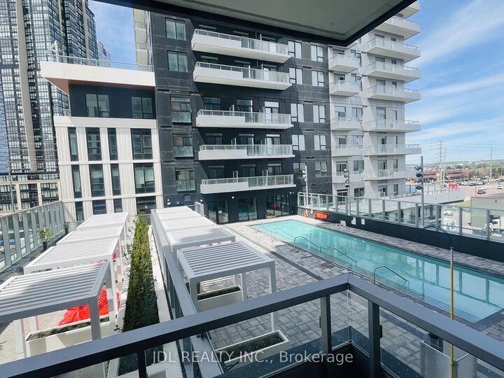 Property Photo:  21 Meadowdale Road  ON L4K 0H6 