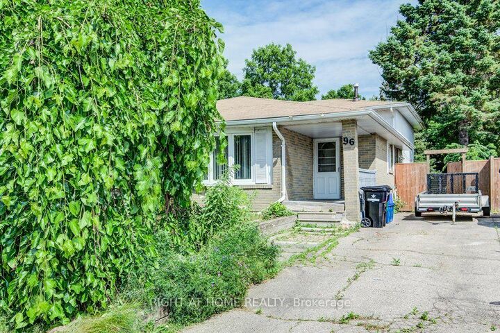 Property Photo: 96 Markwood Drive ON N2M 2H6