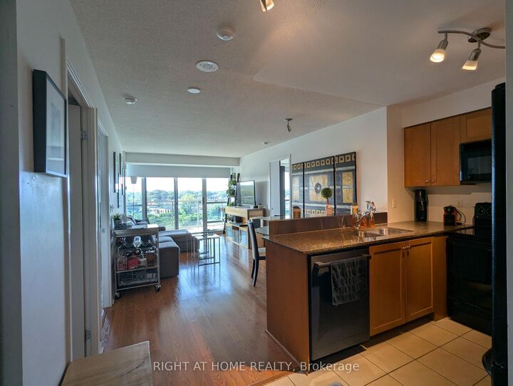 Property Photo: 185 Legion Road N 904 ON M8Y 0A1