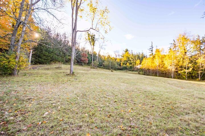Property Photo:  863 Gunter Settlement Road  ON K8V 5P6 