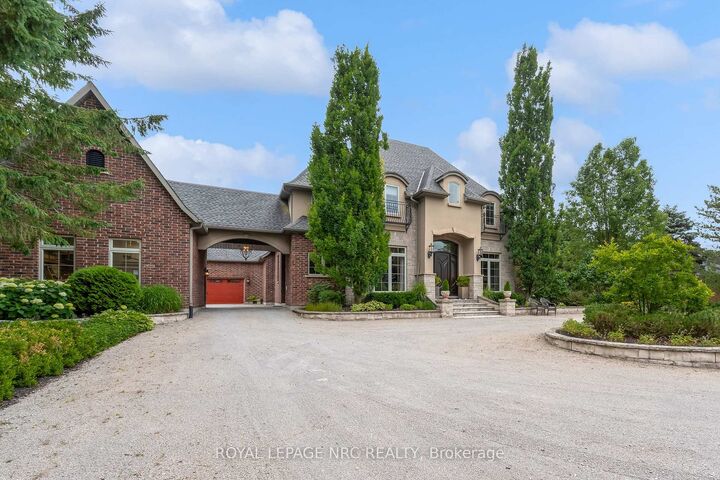 Property Photo: 1323 Effingham Street ON L0S 1M0
