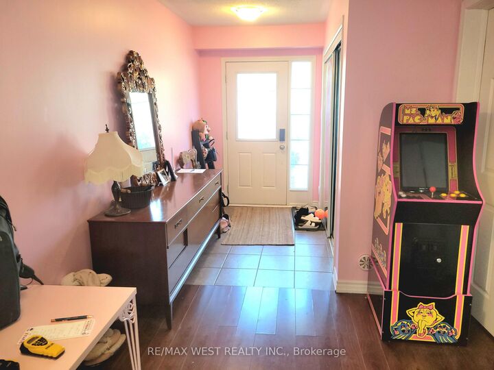 Property Photo: 21 Billiter Road W ON L7A 4G8