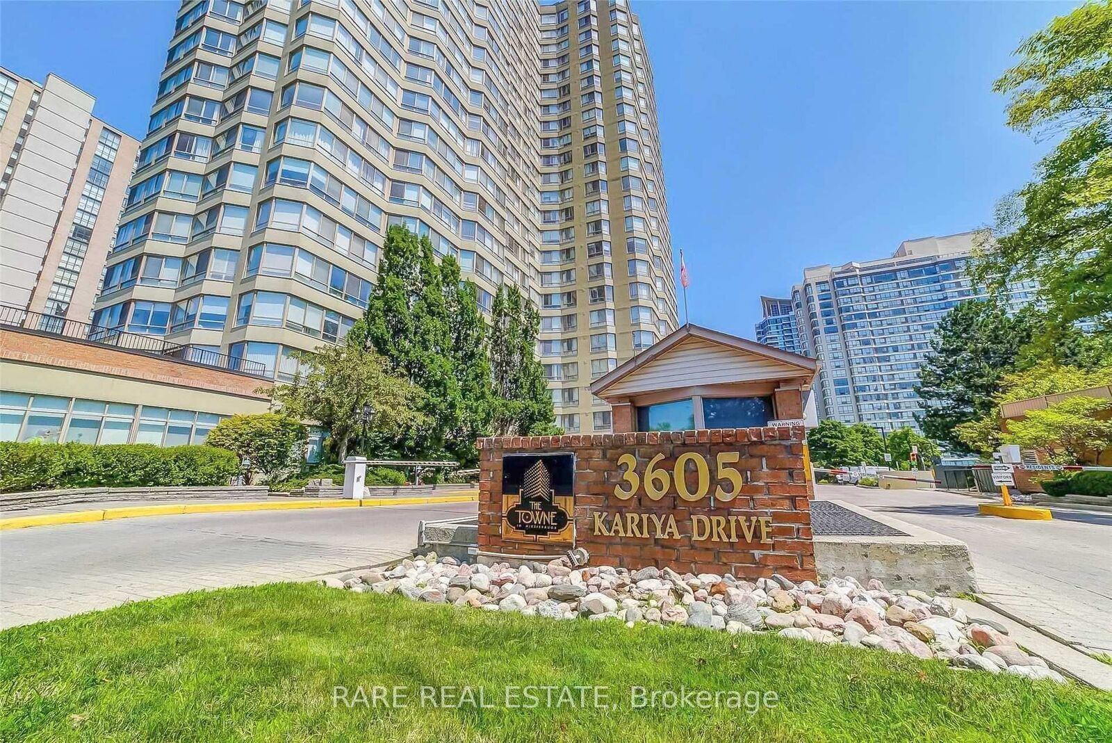 Property Photo:  3605 Kariya Drive 712  ON L5B 3J4 