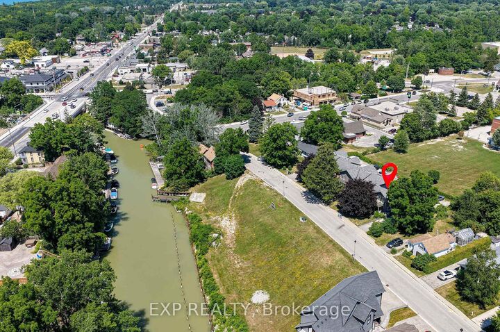 Property Photo: 18 Sauble River Road 8 ON N0M 1T0