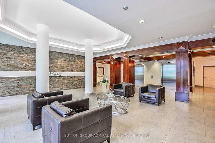 Property Photo: 250 Webb Drive 104 ON L5B 3Z4