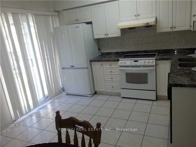 Photo de la propriété: 29 Rosebank Drive 903 ON M1B 5Y7