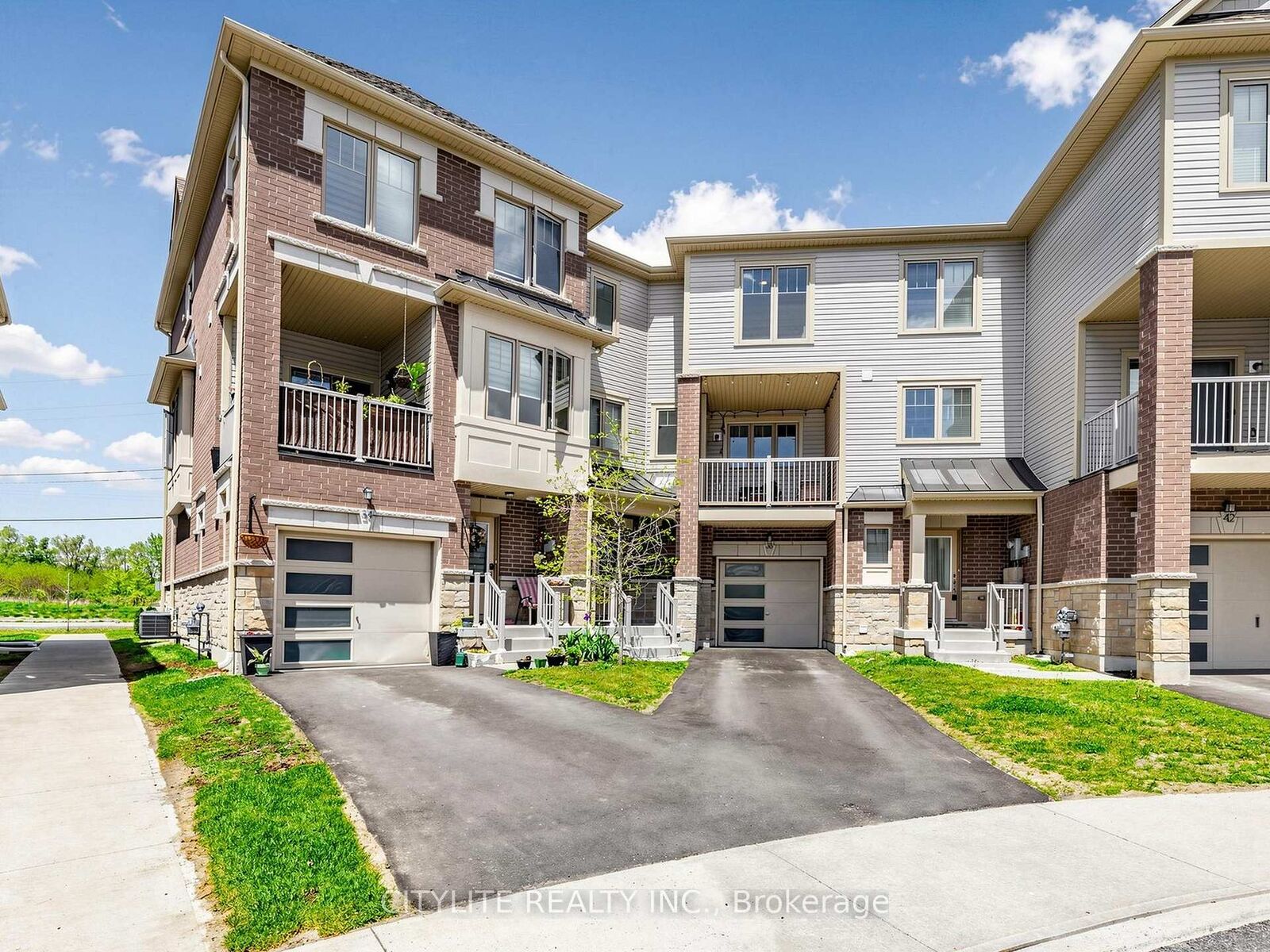 Property Photo: 38 Ambereen Place ON L1C 7H5