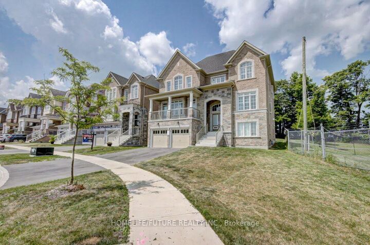 Property Photo: 58 Ridge Gate Crescent ON L0G 1M0