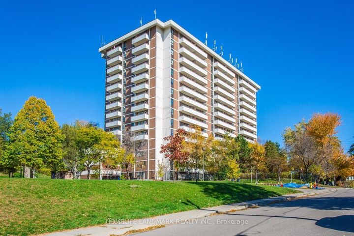 541 Blackthorn Avenue 107 — photo 1