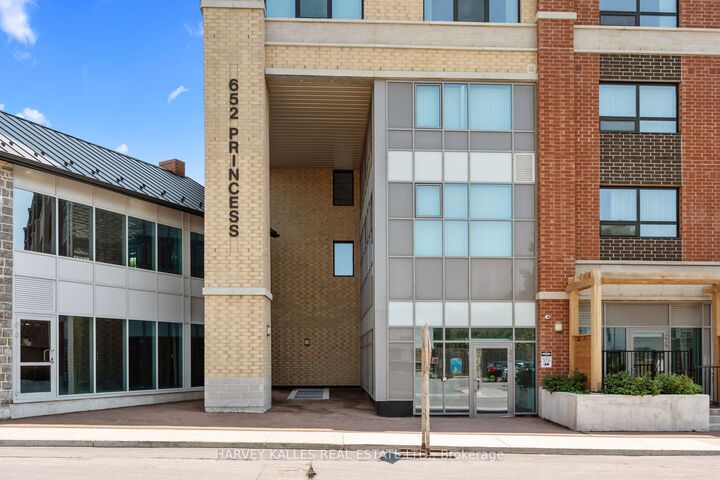 Property Photo: 652 Princess Street 237 ON K7L 1E5