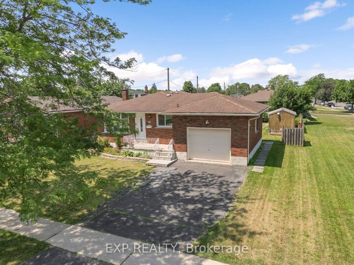 Property Photo:  151 Wellington Street  ON L3B 1B4 