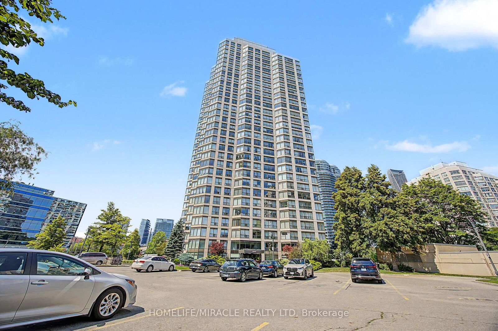 Property Photo: 2269 Lakeshore Boulevard W 2603 ON M8V 3X6