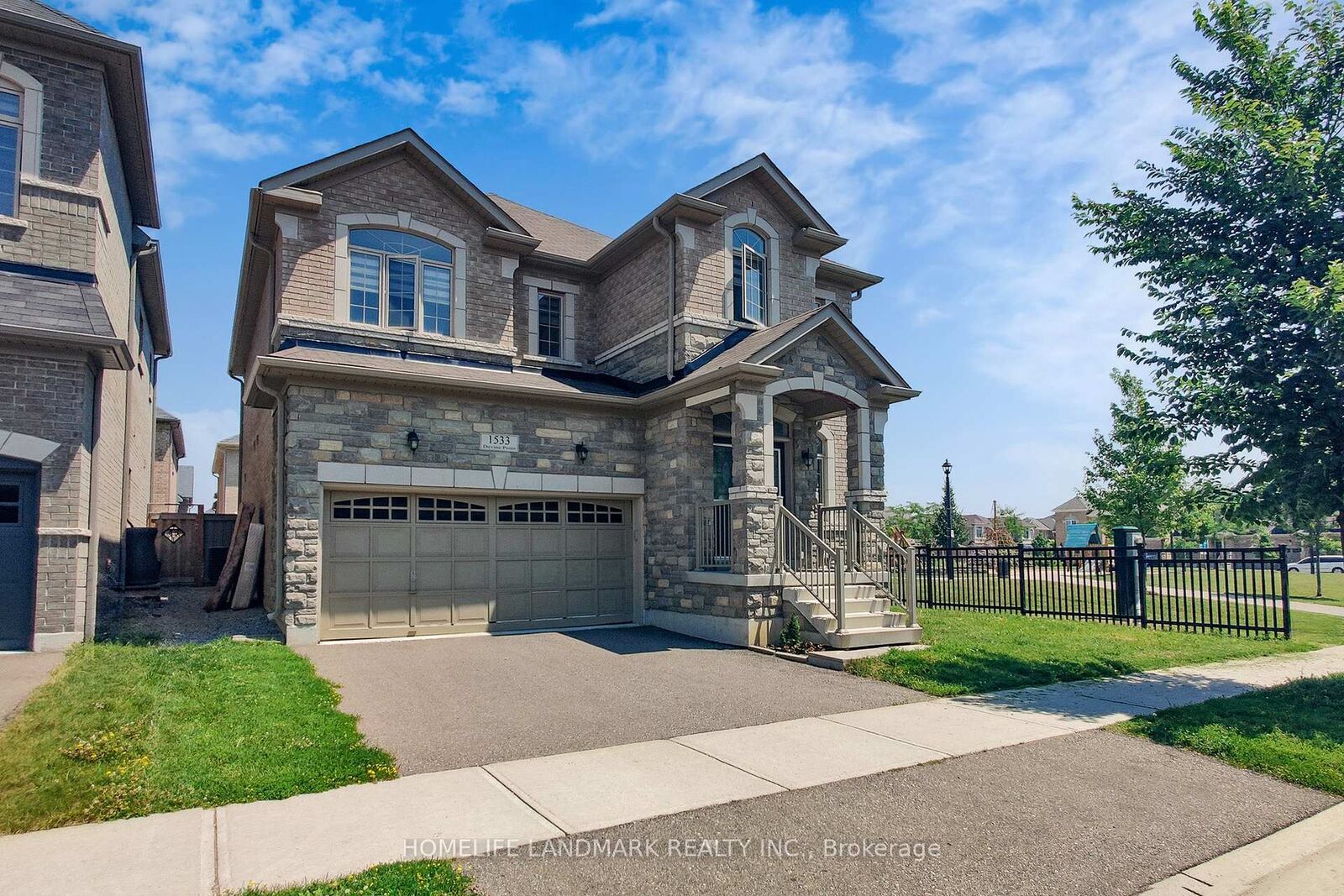 Property Photo: 1533 Devine Point ON L9E 1H6