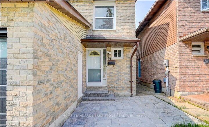 Property Photo:  24 Barrington Crescent Basement  ON L3R 3H3 
