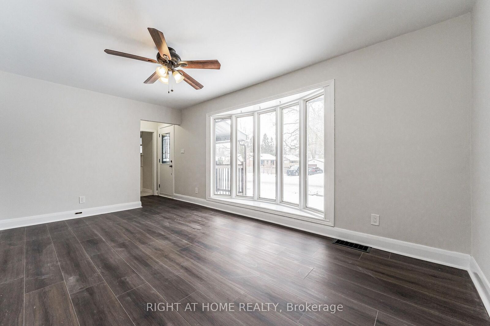 Property Photo: 18 Ridgewood Avenue ON N2H 4L2