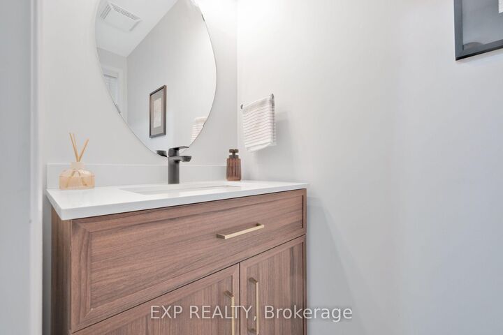 Property Photo:  210 Wabiskaw Private  ON K2J 0E6 