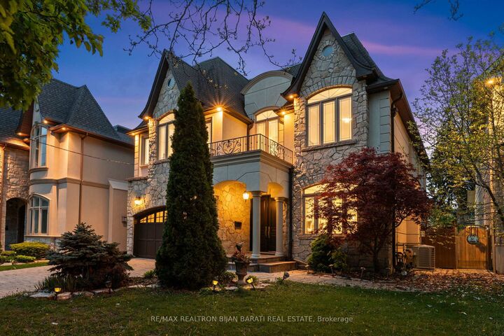 Property Photo: 291 Byng Avenue ON M2N 4L4
