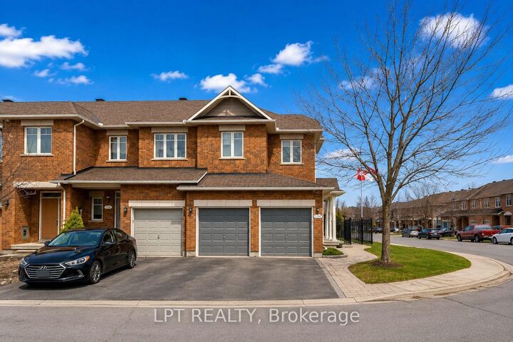 Property Photo: 136 Calaveras Avenue ON K2J 5K4