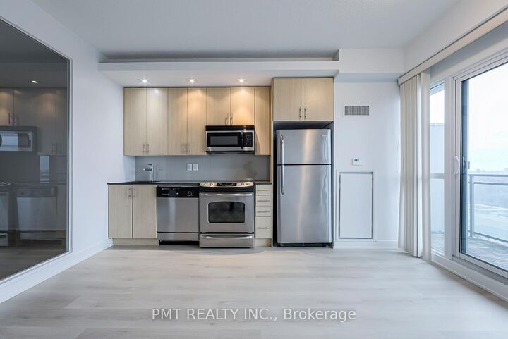 Property Photo: 165 Legion Road N 2722 ON M8Y 0B3