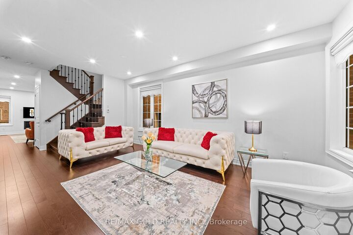 Property Photo:  11 Sinatra Street  ON L6R 4B3 