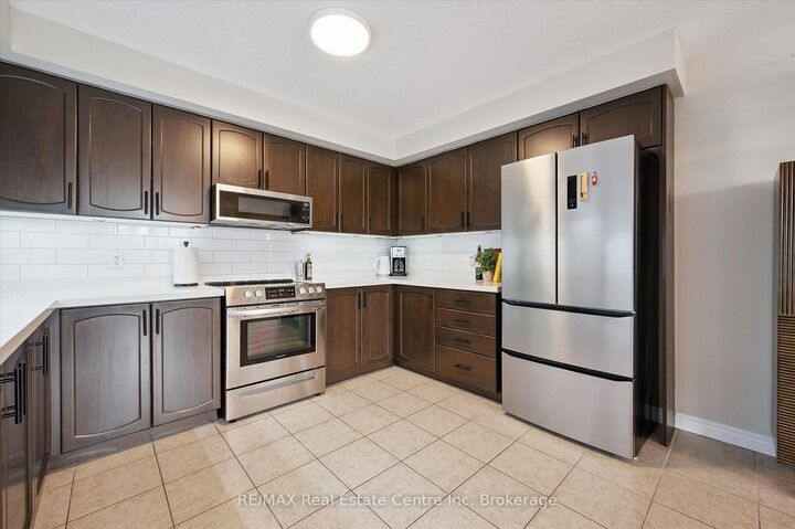 Property Photo: 904 Paisley Road 202 ON N1K 0C6