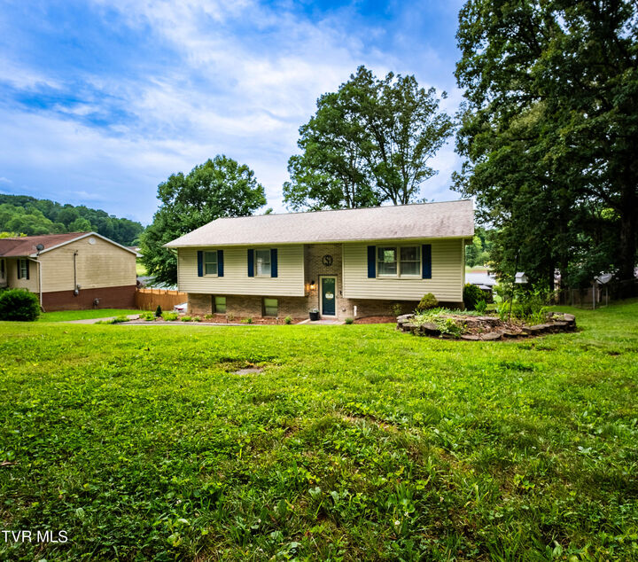 Property Photo: 117 Kings Mountain Drive TN 37642
