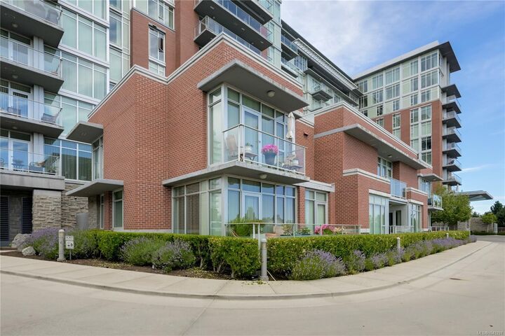 100 Saghalie Rd #Th1 — photo 1