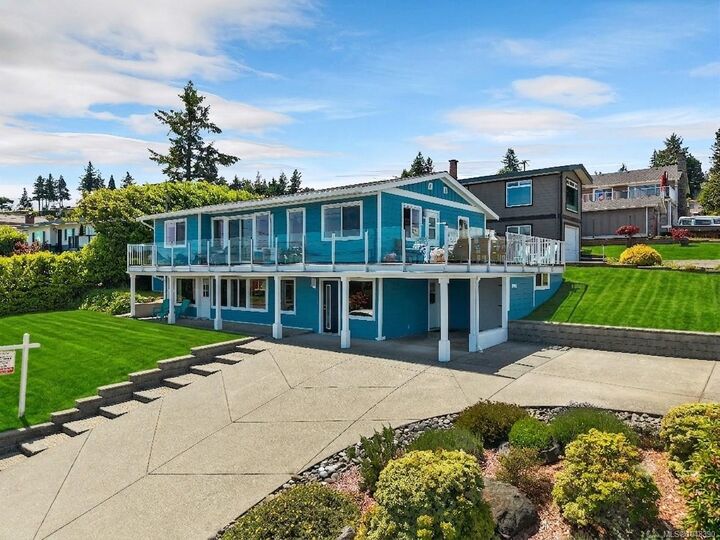 Property Photo: 85 Pinecrest Rd BC V9W 7A8