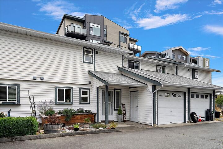 Property Photo:  2871 Peatt Rd #8  BC V9B 3V7 